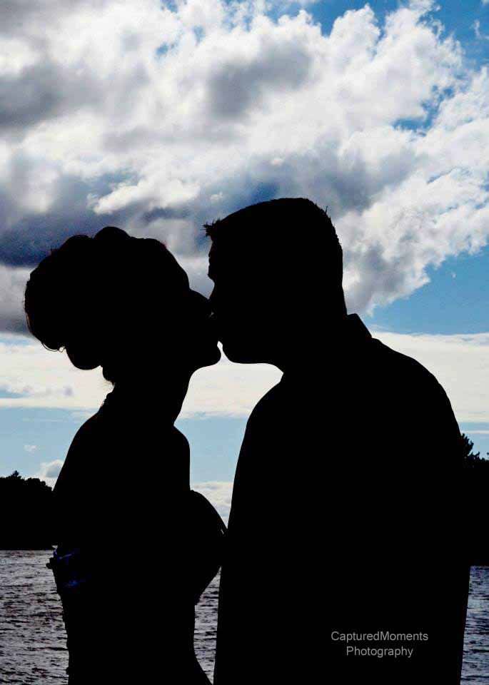 Free: Couple Silhouette Pictures Black against white | Download Free  Images. silhouette couple, silhouette couple images, silhouette couple  painting, silhouette couple drawing, silhouette couple quotes, silhouette  couple poses, silhouette couple ...
